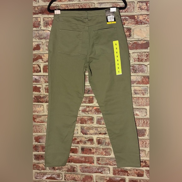 Banana Republic Other - Sold- Similar Items in Closet!NWT Banana Republic High Rise Twill Pants